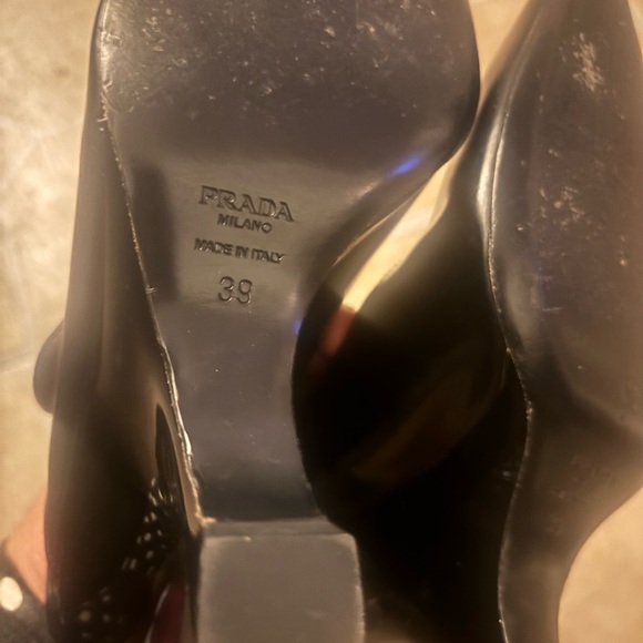 Prada Black Leather Pumps with White Accents - Picture 6 of 8